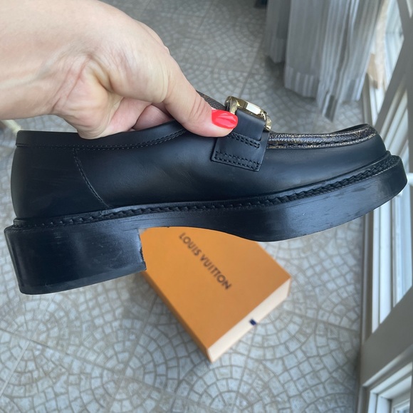 LOUIS VUITTON Academy Loafer - Picture 11 of 15